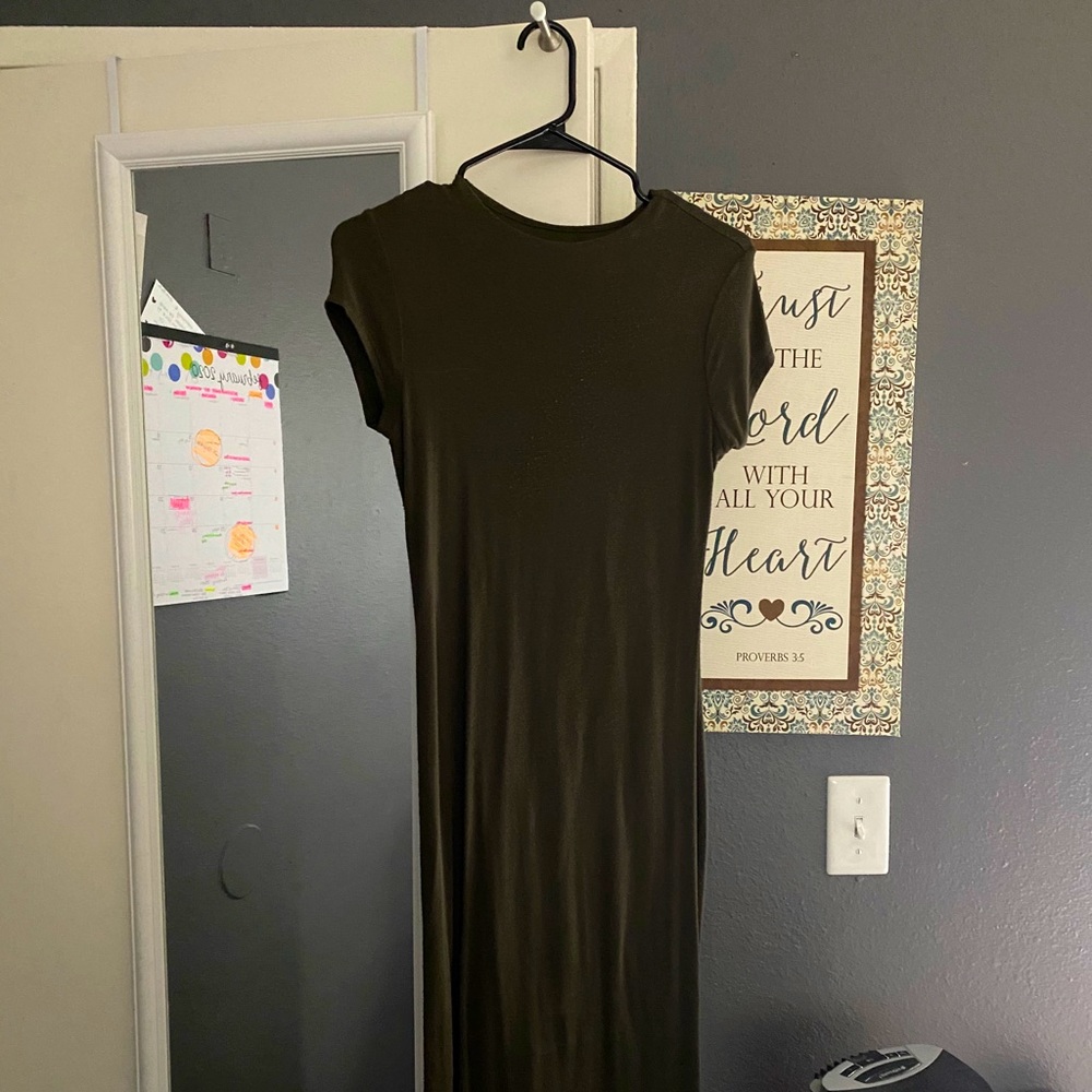 Dress - Picture 2 of 2